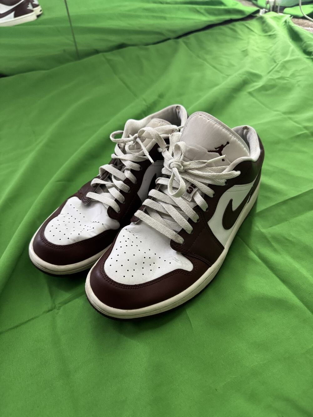 Jordan 1 Low (Burgundy / Brown) Mens Size 11.5